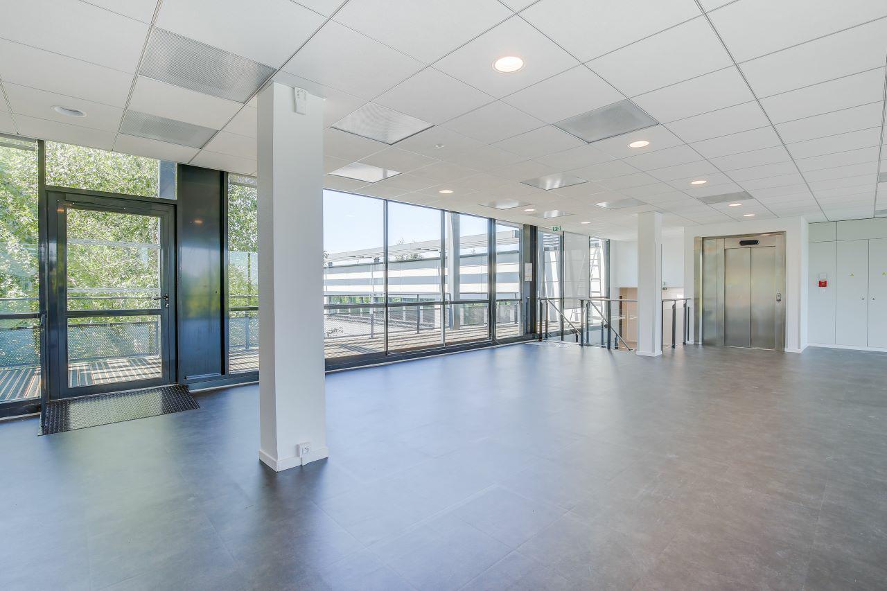 Bureau Saint-Priest 4834m² Location bureau Saint-Priest Rhône OLBUR2108812 3